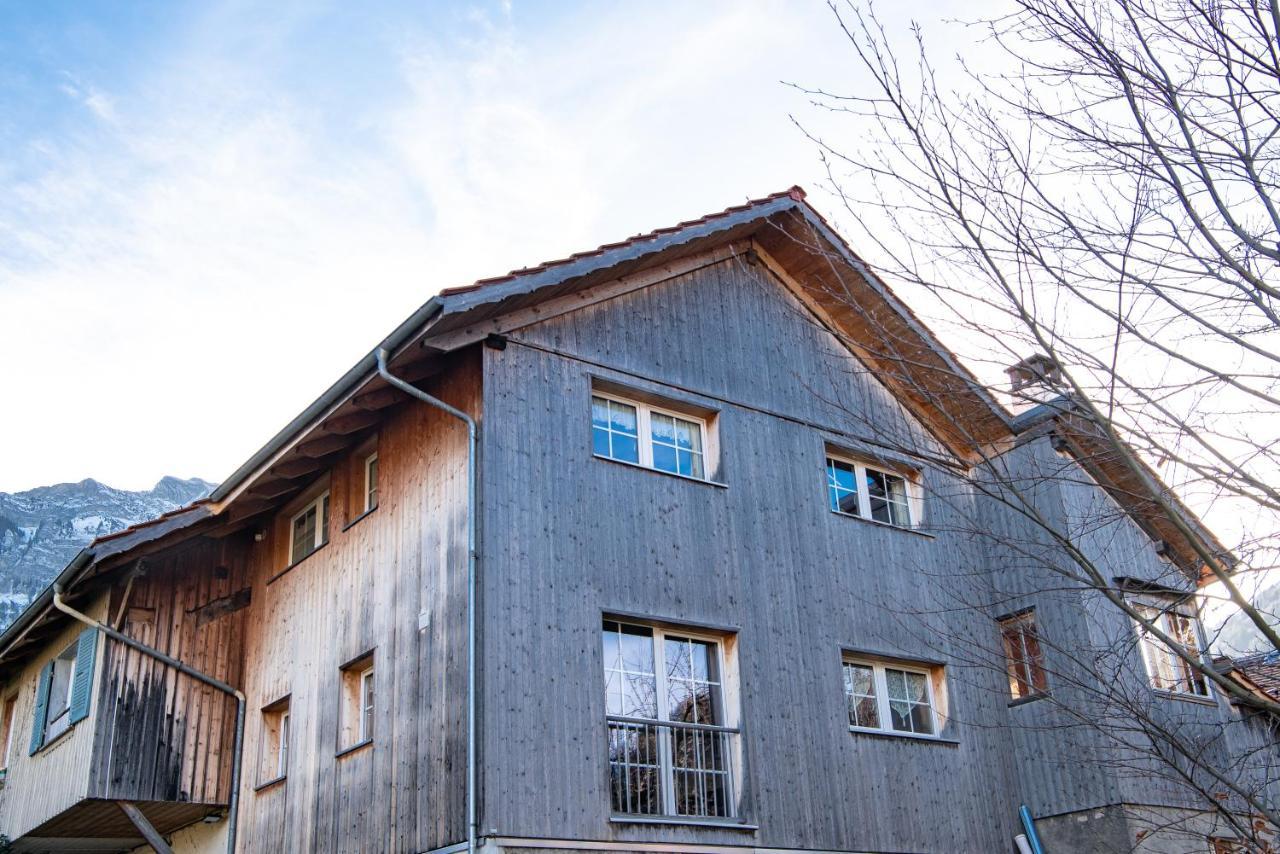 Swiss Holiday House Wilderswil Exterior photo