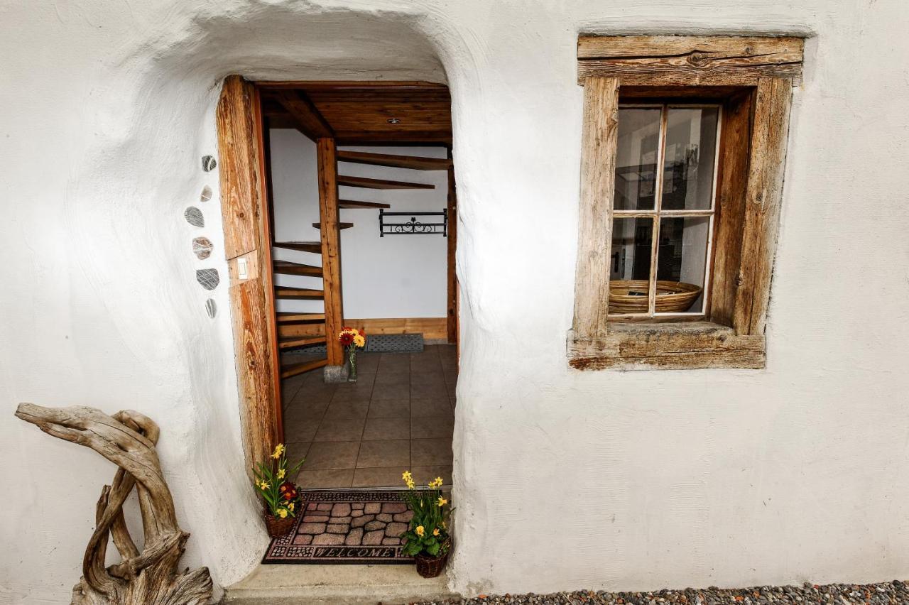 Swiss Holiday House Wilderswil Exterior photo
